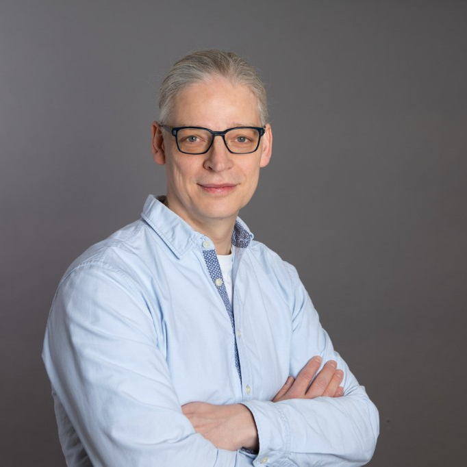Dr. Andreas Heye